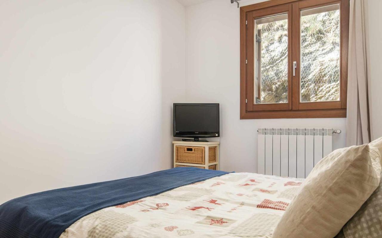 El Balcon Familiar Del Pacino Apartment Sallent De Gallego Exterior photo